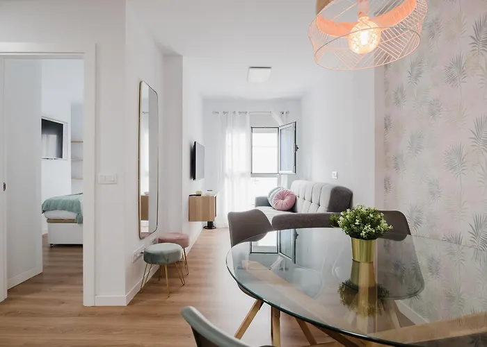 April Canteras Lejlighed *